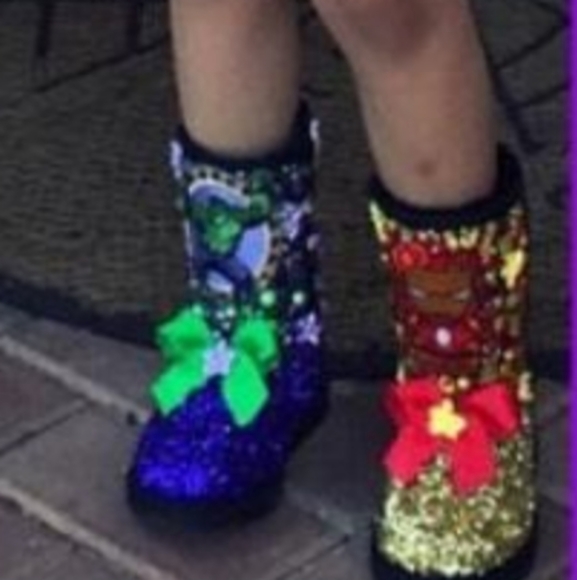 Custom uggs - Picture 2 of 8